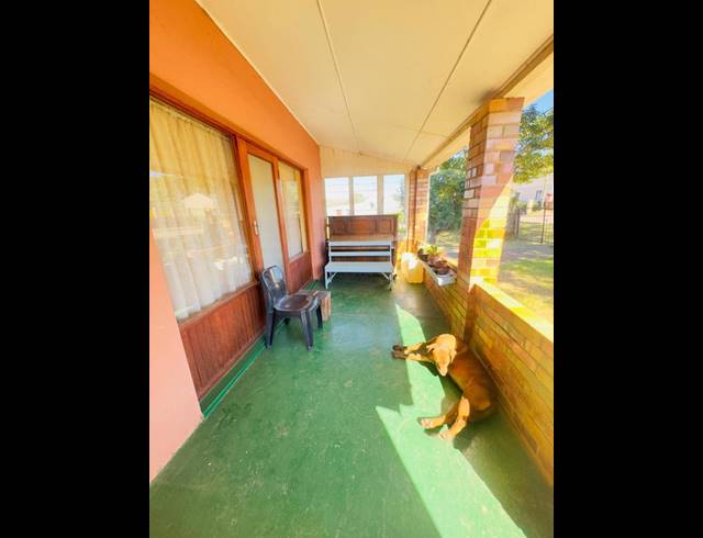 3 BEDROOM PROPERTY TO RENT IN KINGSWOOD